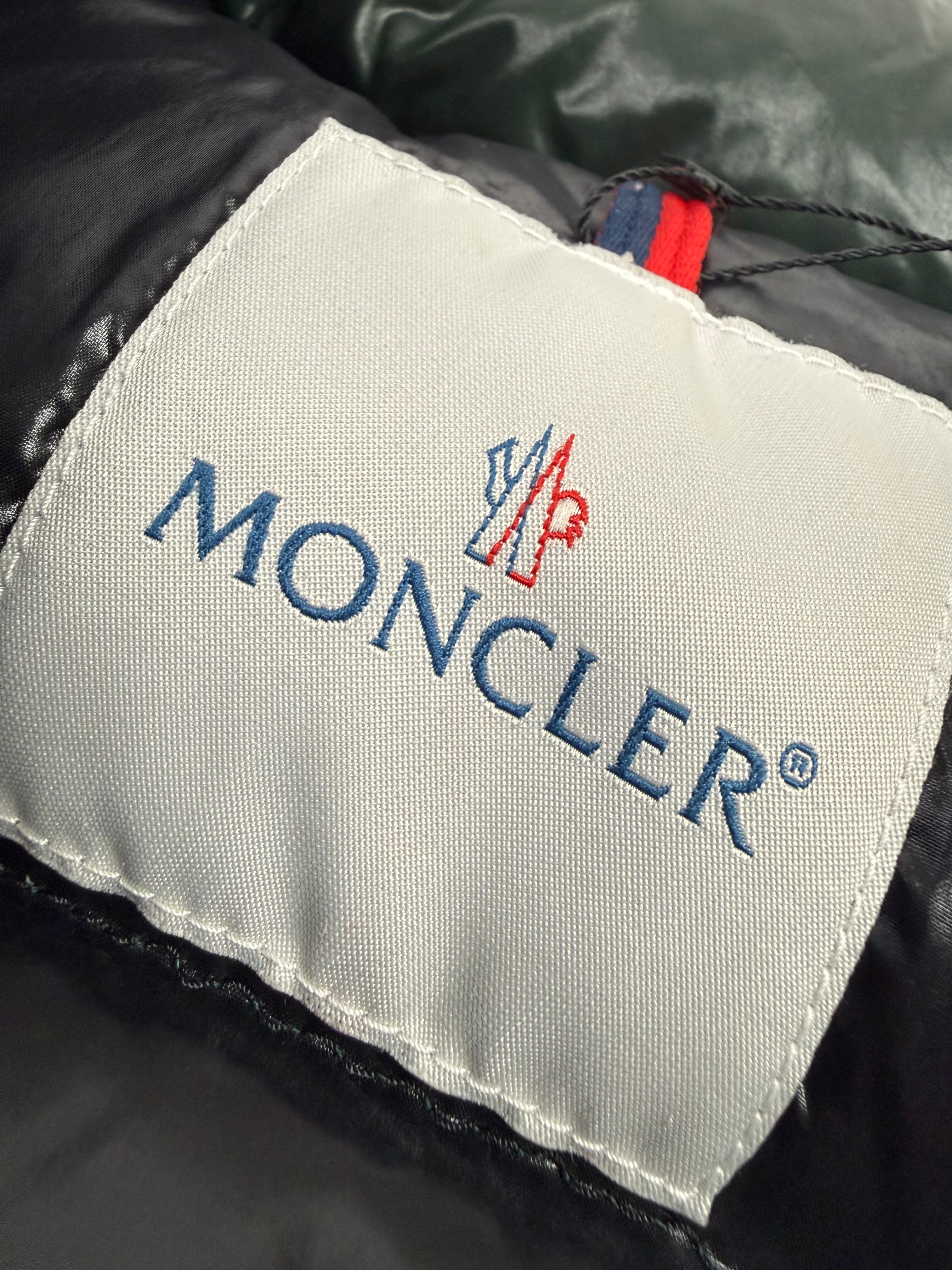 Moncler Everest